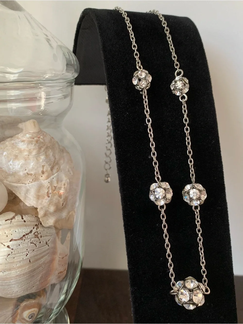 Silvertone American Eagle Outfitters necklace with rhinestone globes